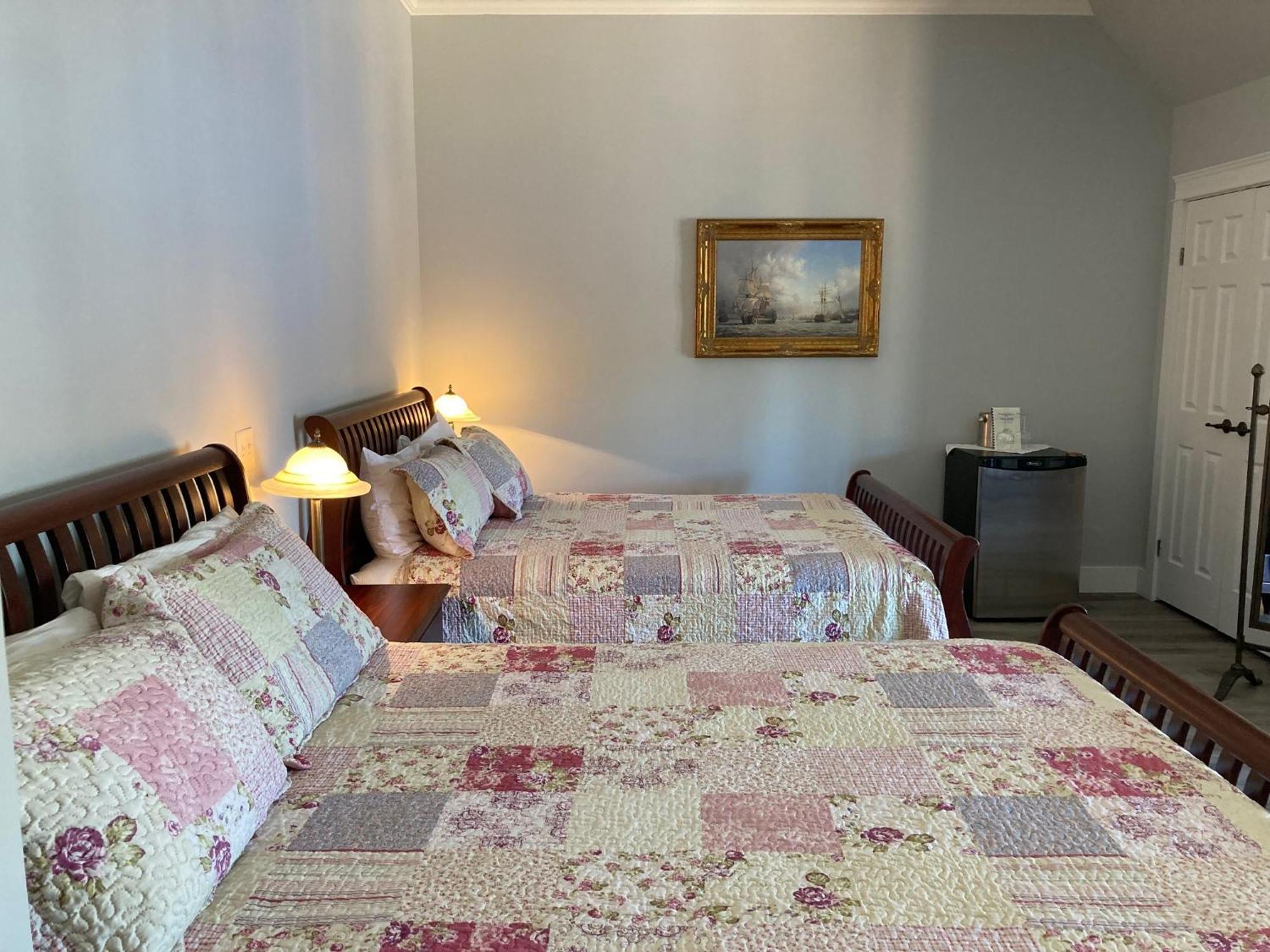 Lunenburg Arms Hotel Экстерьер фото